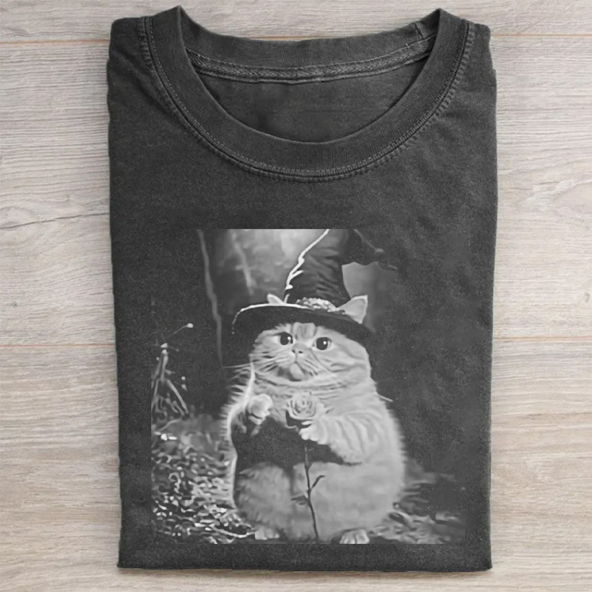 Vintage Witch Cat Graphic Print T-Shirt