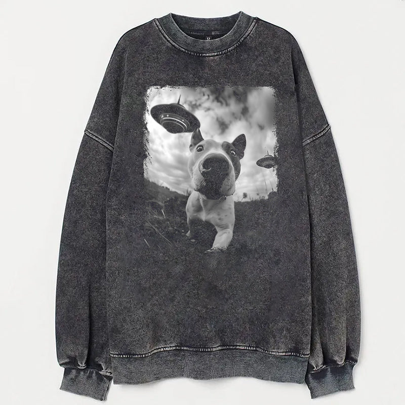 Bull Terrier Taking Selfie with UFOs Funny T-Shirt - heygraff