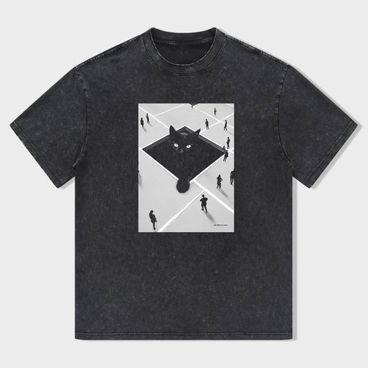 Men's Graphic T-Shirt with Black and White Art Print Design T-Shirt