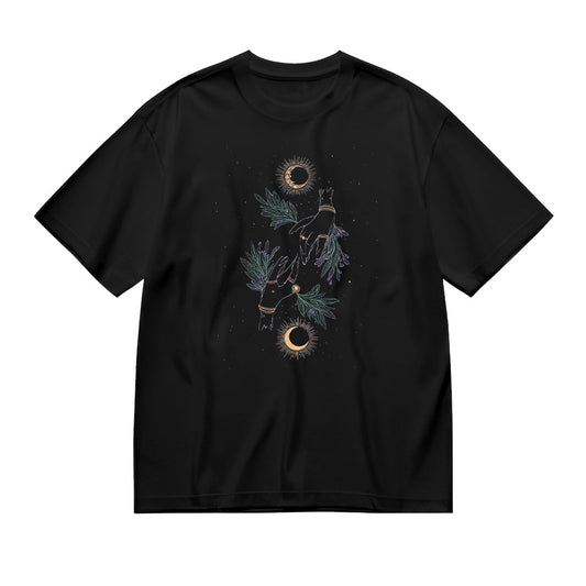 Short Sleeve Black T-Shirt with Celestial Moon and Branches Print for Casual Wear