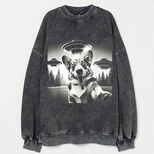 Corgi Taking Selfie with UFOs Funny T-Shirt - heygraff