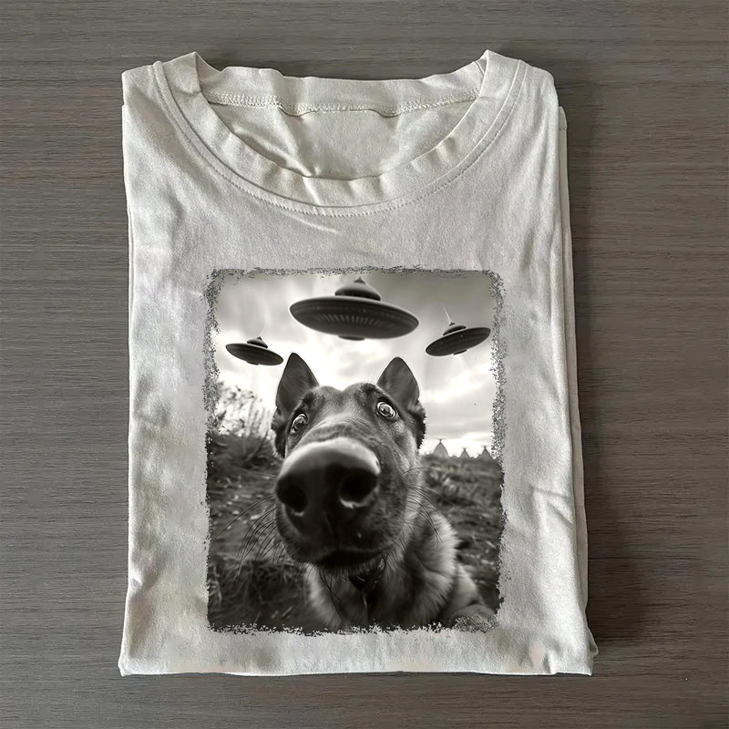 German Shepherd Dog UFO Alien Extraterrestrial Selfie T-Shirt