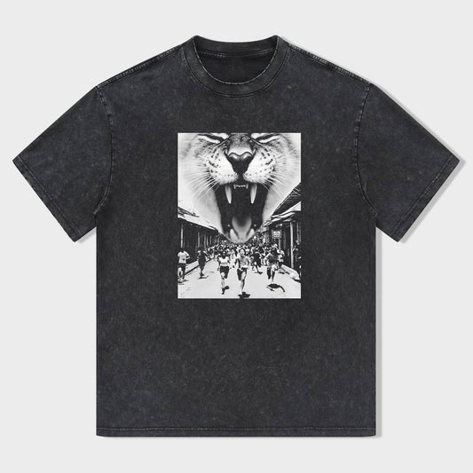 Men's Graphic T-Shirt with Roaring Tiger and Runner Print Black Tee