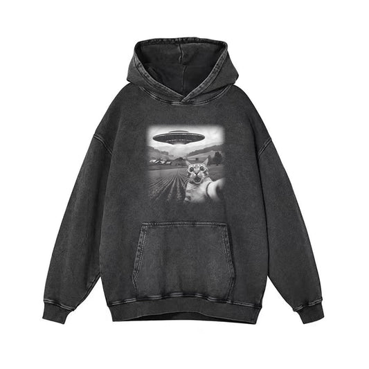 Cat-selfie-with-UFO-washed cotton T-shirt