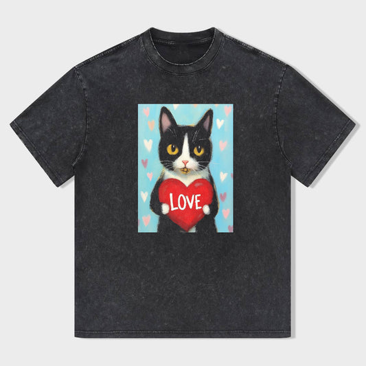 Crew Neck Black T-Shirt with Cat Holding Love Heart Print for Casual Wear