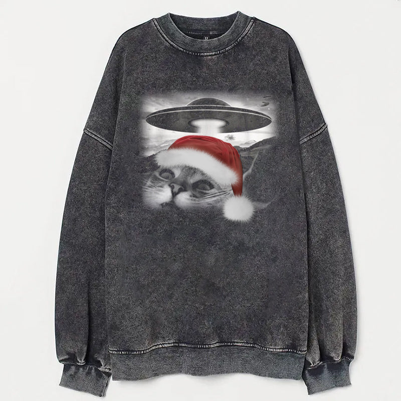 Christmas Cat Selfle With UFO Art Acid Wash Sweatshirt - heygraff