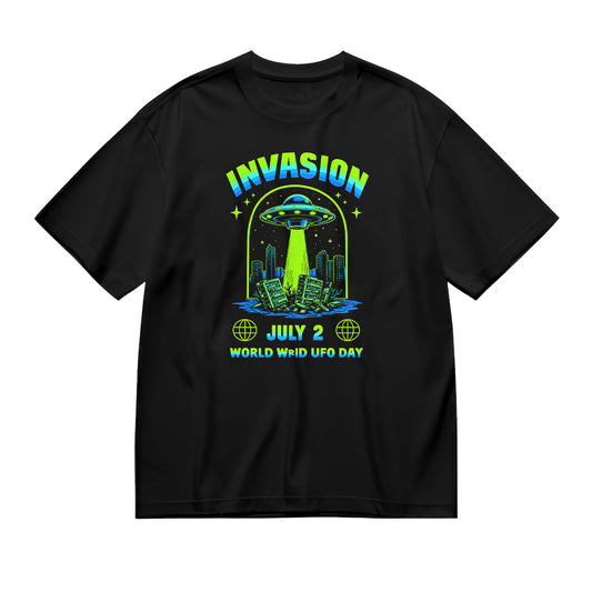 Invasion July 2 World UFO Day Alien Graphic T-Shirt