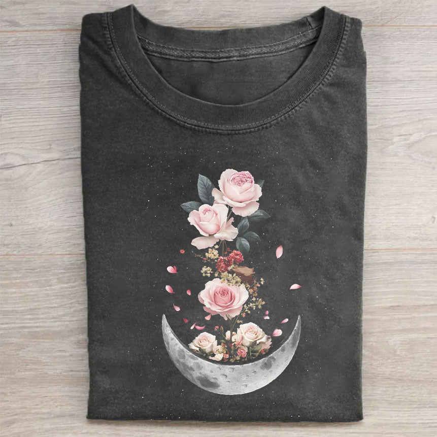 Round Neck Black T-Shirt with Moon and Roses Print for Casual Wear