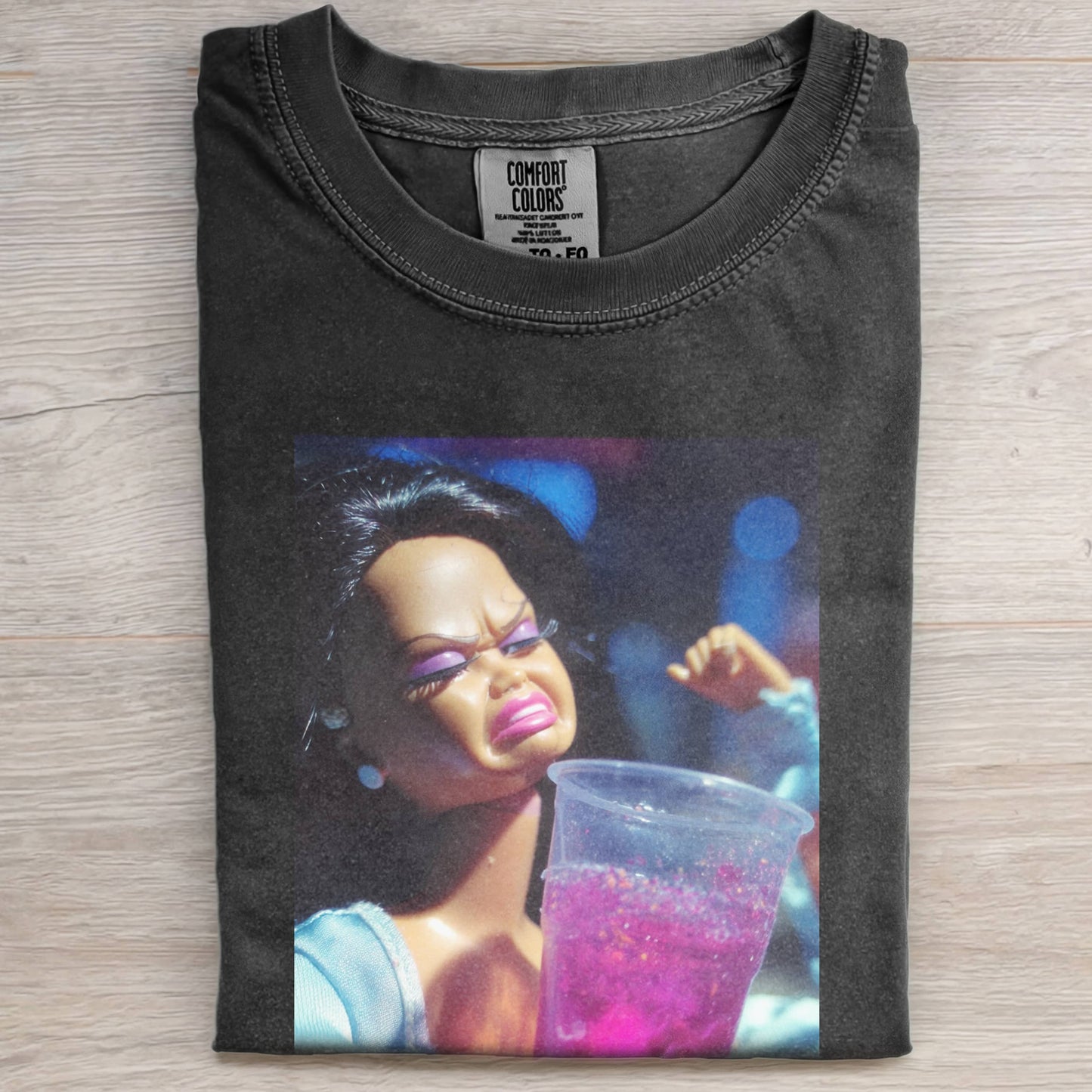 BLACK BARBIECORE PARTY DRINKING TEE
