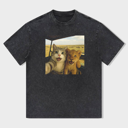 Cat Taking Selfie with Cousin Funny T-Shirt