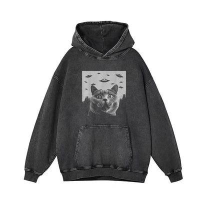 British Shorthair Cat Taking Selfie with UFOs Funny T-Shirt