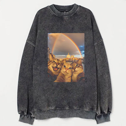 Cat Taking Selfie Funny T-Shirt