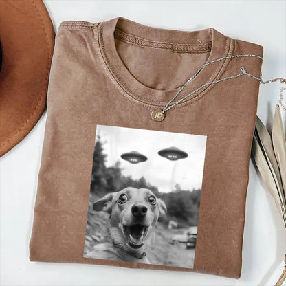 Funny dog Taking Selfie with UFOs T-Shirt