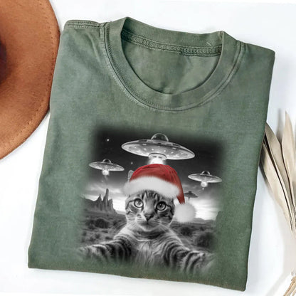 Christmas Cat Selfle With UFO Art Acid Wash Sweatshirt