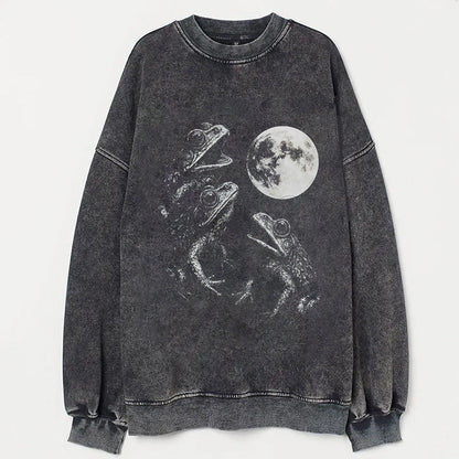 Frogs Howling To Moon T-shirt