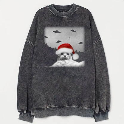 Christmas Cat Selfle With UFO Art Acid Wash Sweatshirt - heygraff
