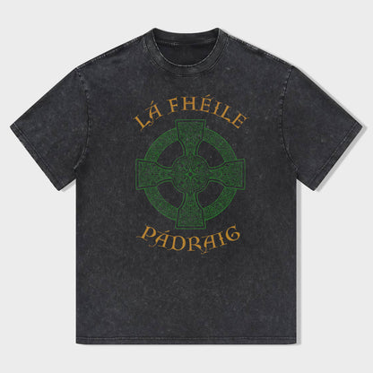 Retro St. Patrick's Day Celtic Cross Unisex T-Shirt - heygraff