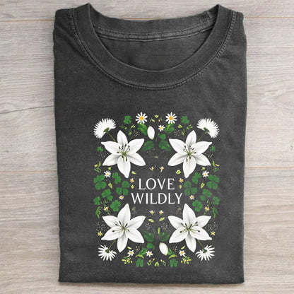 Classic T-Shirt Black Floral Love Wildly Print for Casual Wear